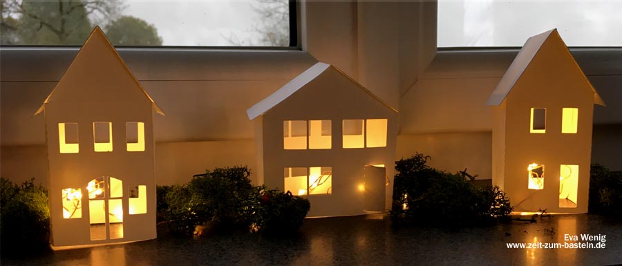 Freebie 3D Häuser zur Lichterdeko - www.zeit-zum-basteln.de