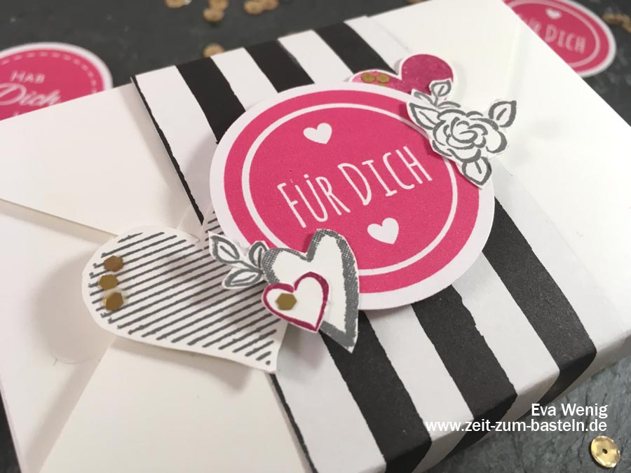 Schnelle Box zum Valentinstag mit dem Envelope Punch Board, Heart Happiness und meinem Freebie - Stampin up - www.zeit-zum-basteln.de