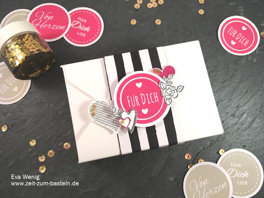 Schnelle Box zum Valentinstag mit dem Envelope Punch Board, Heart Happiness und meinem Freebie - Stampin up - www.zeit-zum-basteln.de
